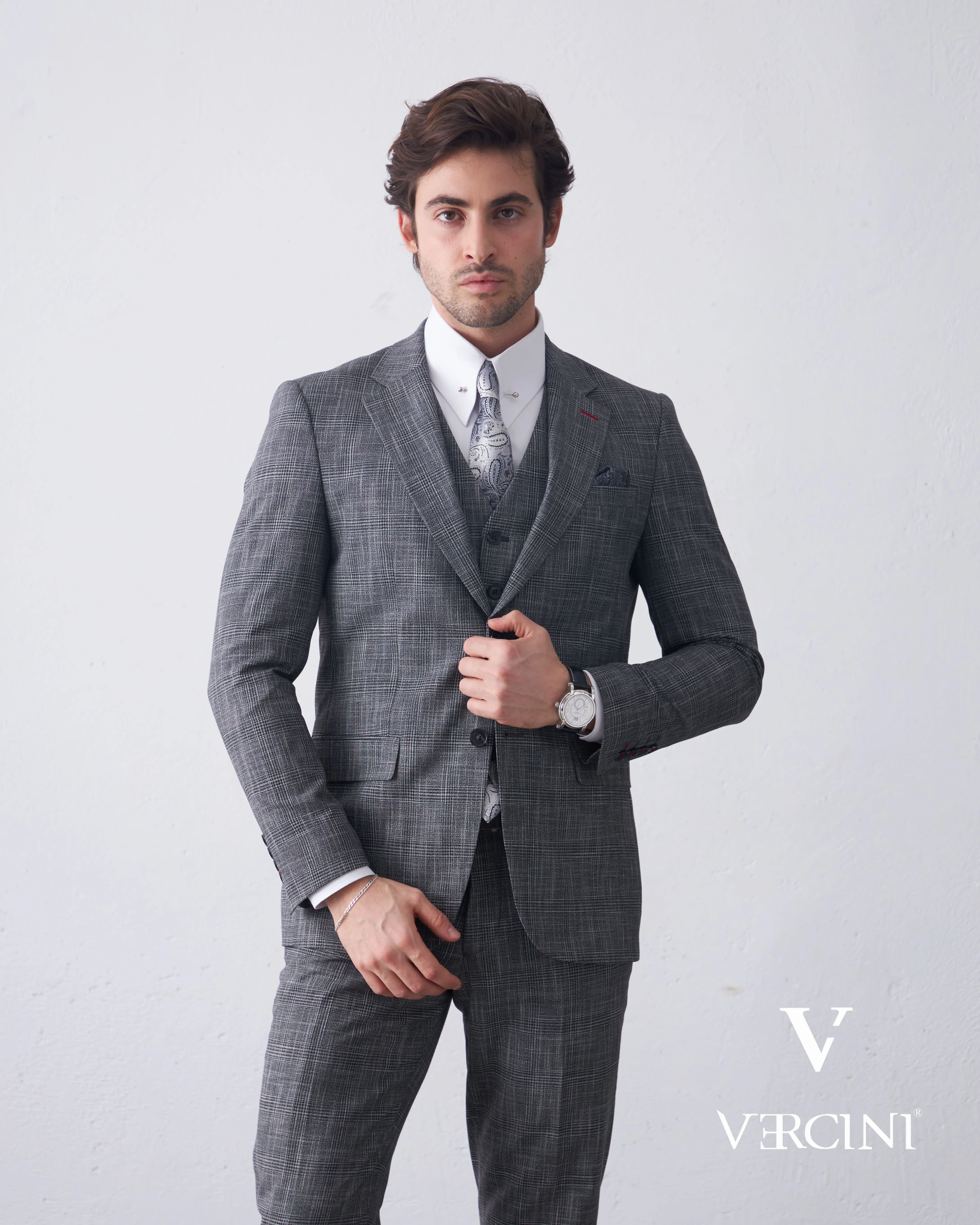 Vercini Charcoal Elegance Three-Piece Men's Suit