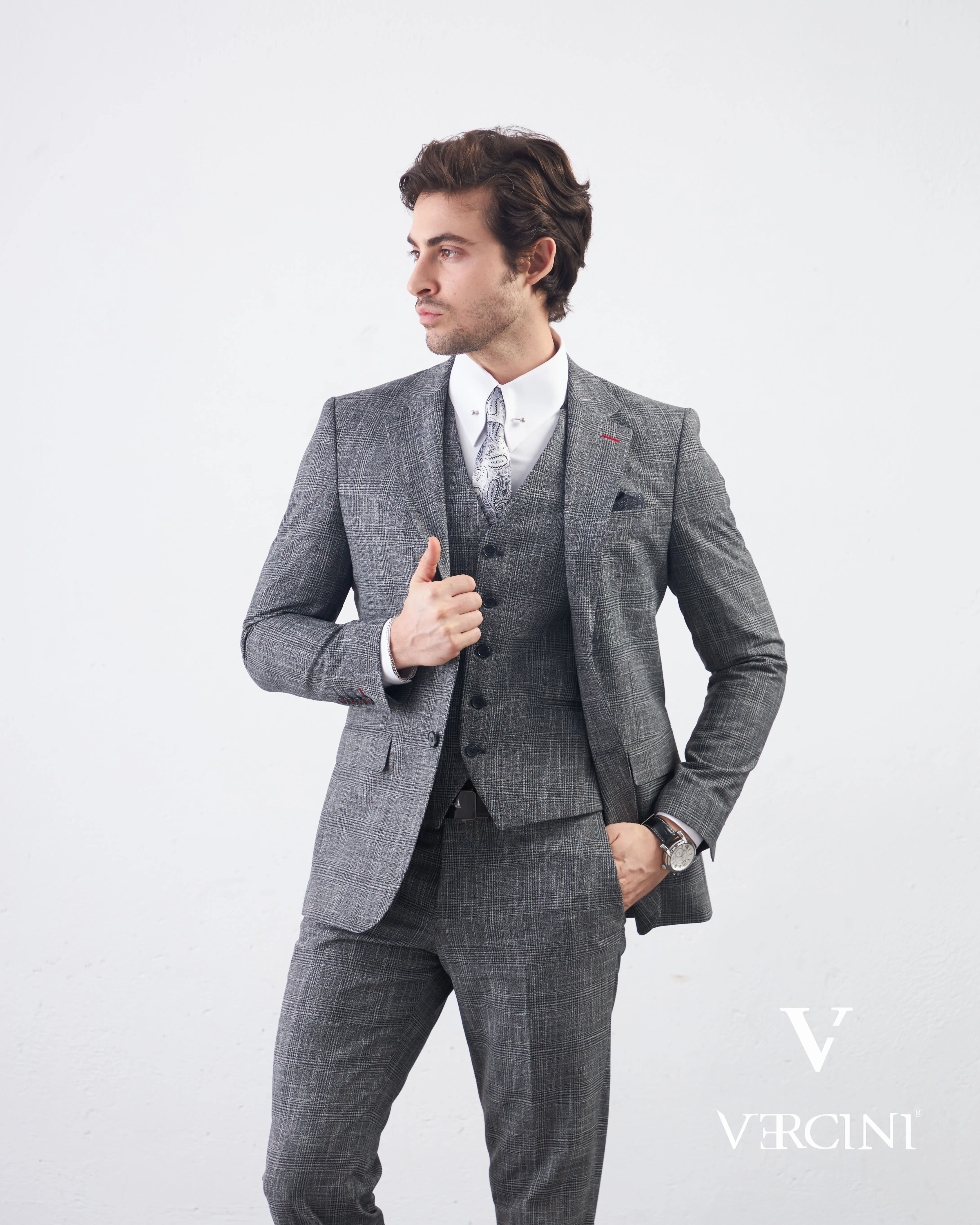 Vercini Charcoal Elegance Three-Piece Men's Suit