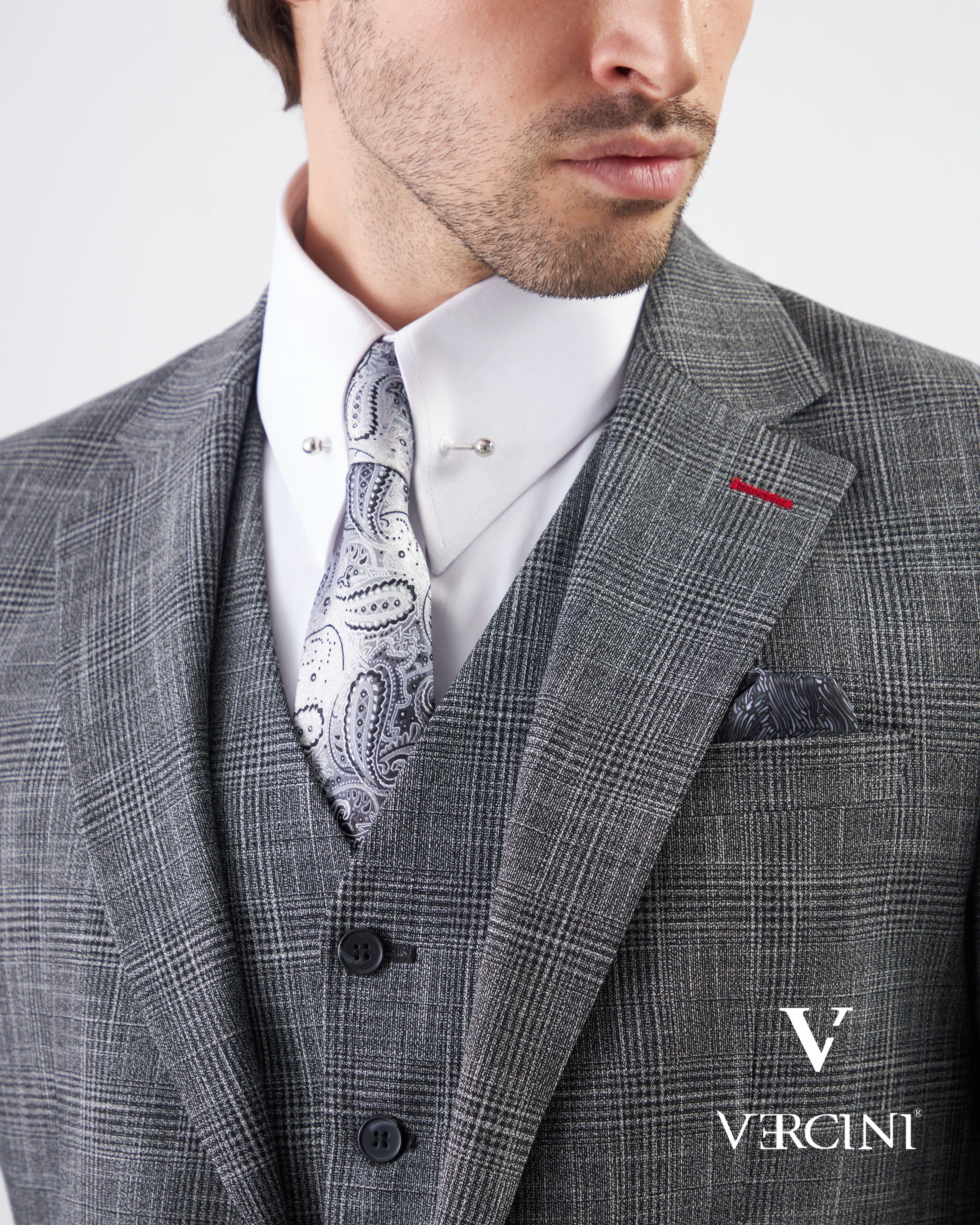 Vercini Charcoal Elegance Three-Piece Men's Suit