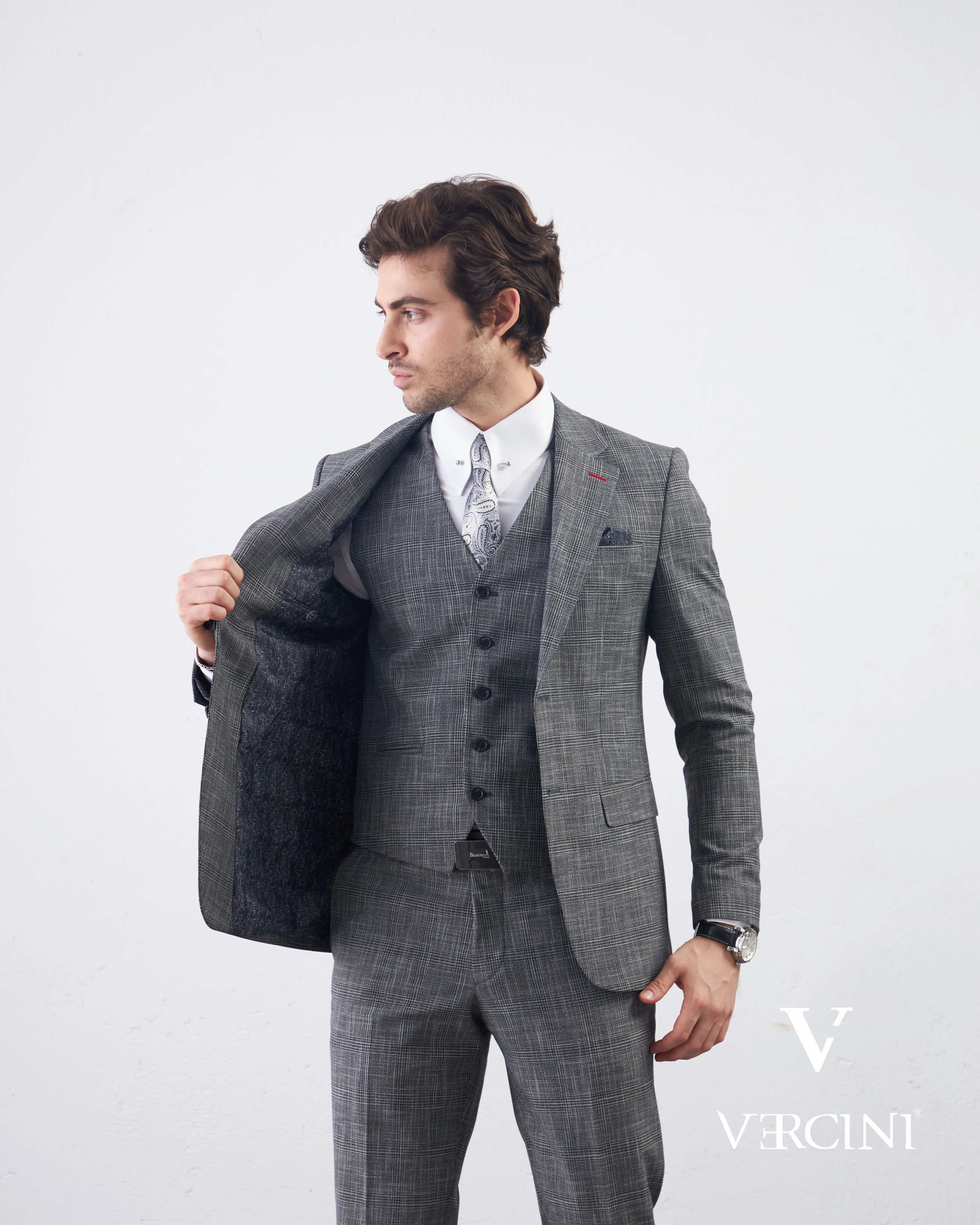 Vercini Charcoal Elegance Three-Piece Men's Suit